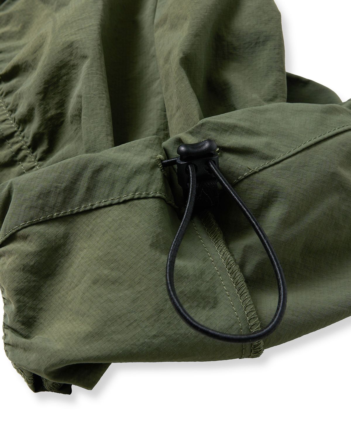 브라운브레스(BROWNBREATH) TAG NYLON SHIRRING PANTS - KHAKI