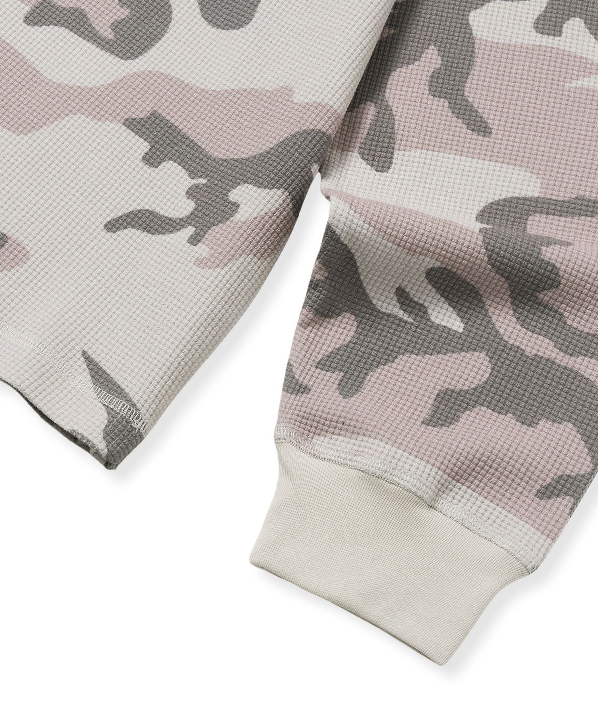 브라운브레스(BROWNBREATH) TAG CAMOUFLAGE WAFFLE LONGSLEEVE - BEIGE