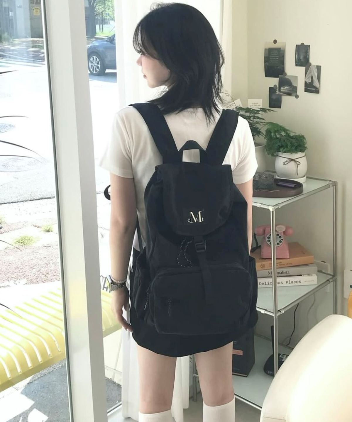 무센트(MUCENT) 노브 와이드 포켓 백팩 남녀공용