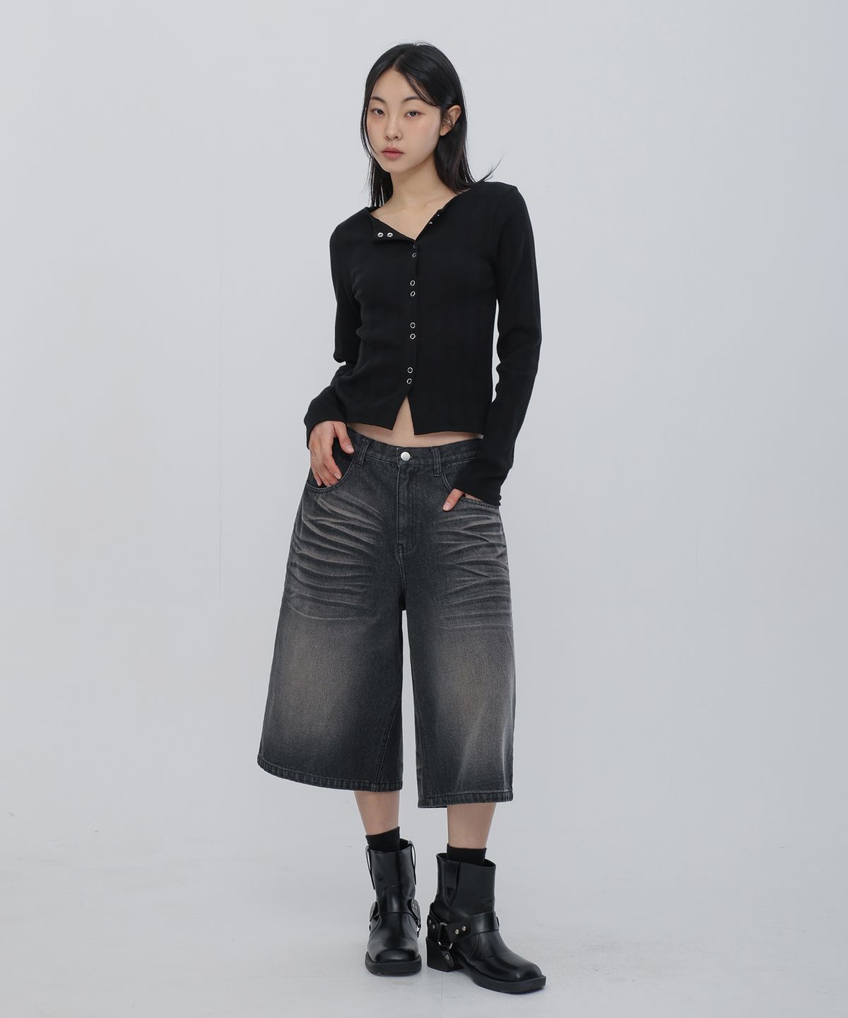 칙스(CHICKS) 스냅 가디건 블랙
