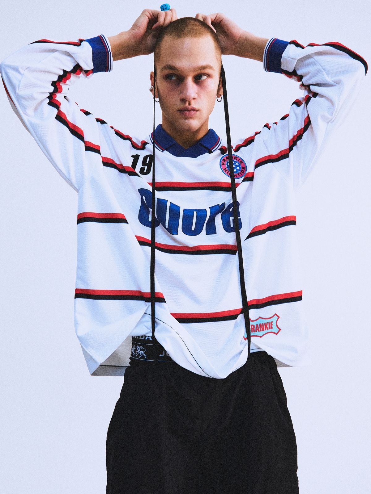 하이타이드 프랭키(HIGHTIDEFRANKIE) CUORE CHE BATTE LONG SLEEVE FOOTBALL JERSEY WHITE