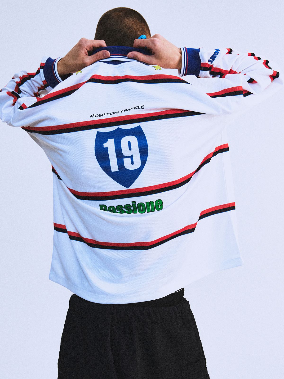 하이타이드 프랭키(HIGHTIDEFRANKIE) CUORE CHE BATTE LONG SLEEVE FOOTBALL JERSEY WHITE