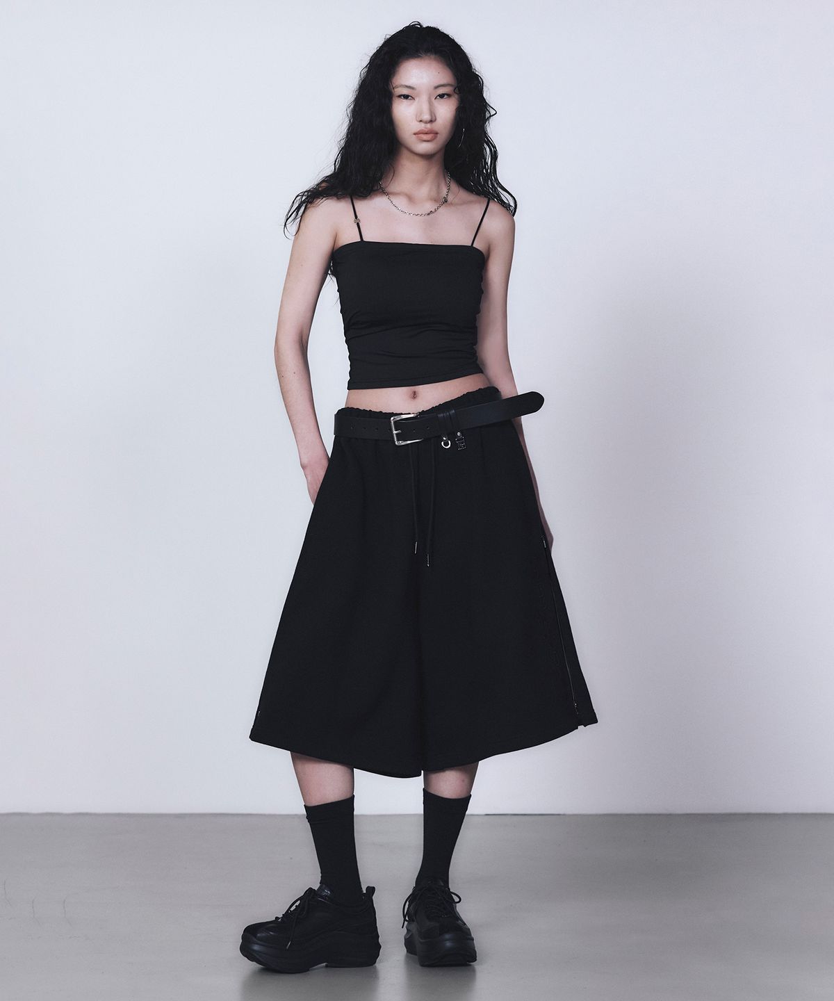 트리밍버드(TREEMINGBIRD) Bra Cap Camisole [ Black ]