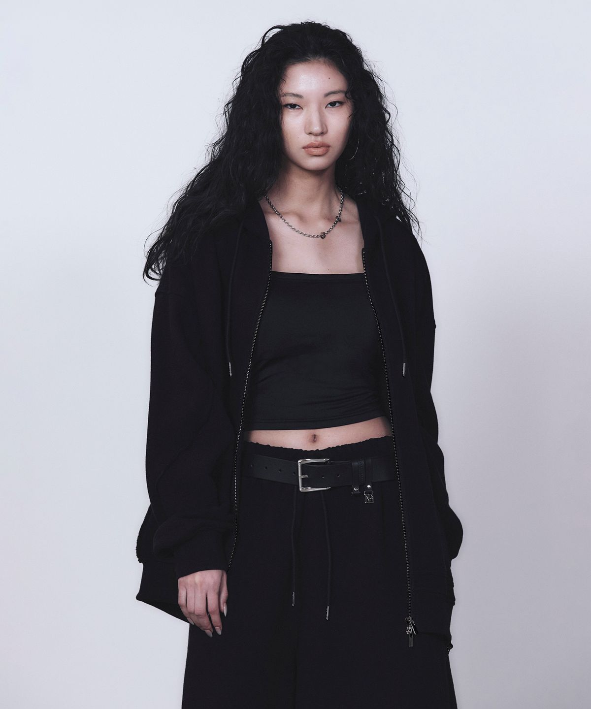 트리밍버드(TREEMINGBIRD) Zipper Finishing Sweat Hoodie Zip-up [ Black ]