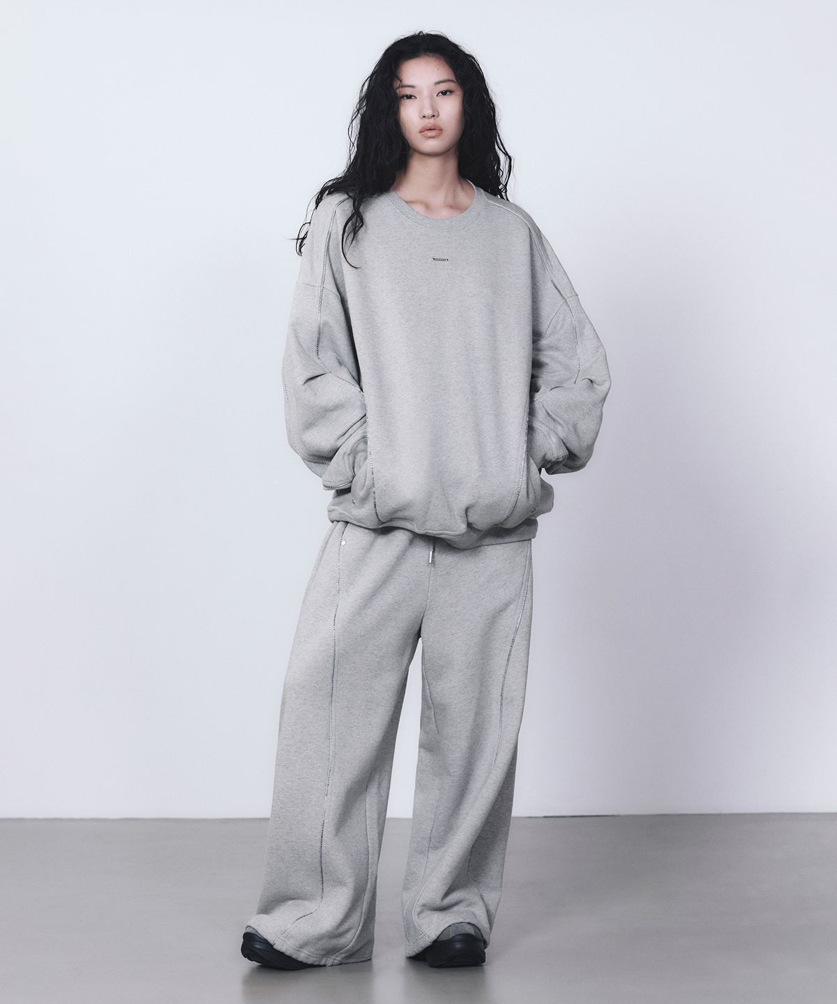 트리밍버드(TREEMINGBIRD) TMB Logo Piping Sweat Shirt [ Melange Gray ]