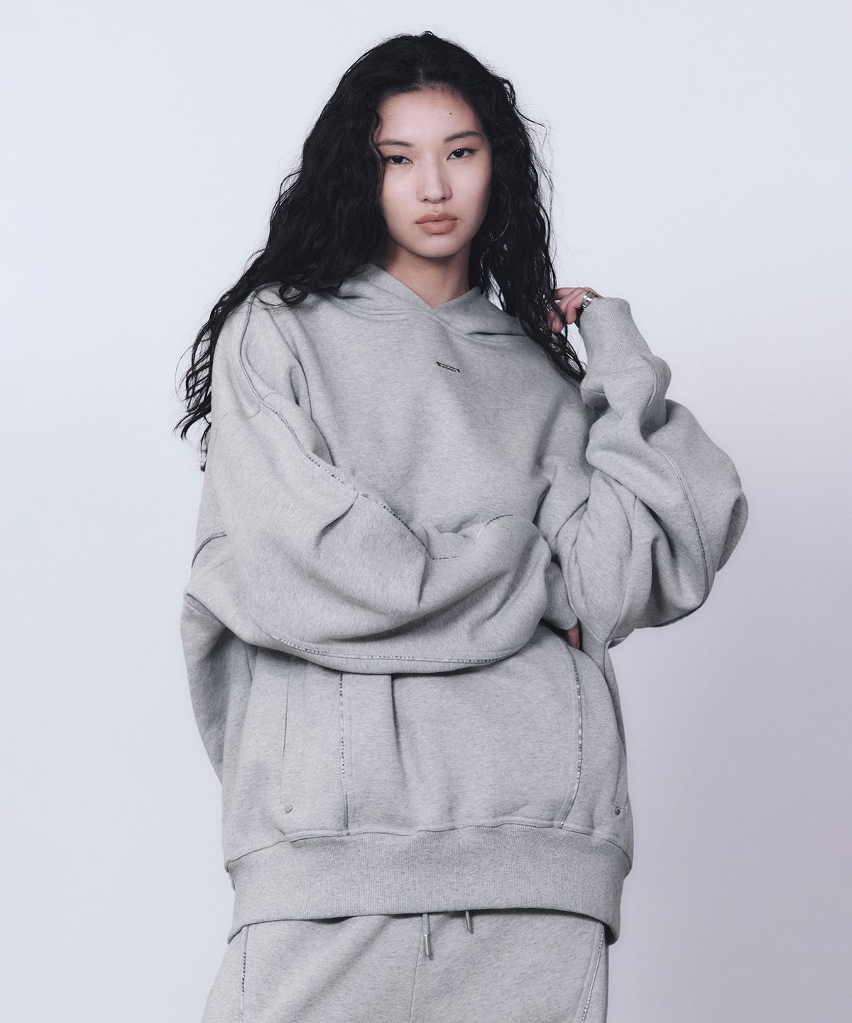 트리밍버드(TREEMINGBIRD) TMB Logo Piping Hoodie [ Melange Gray ]