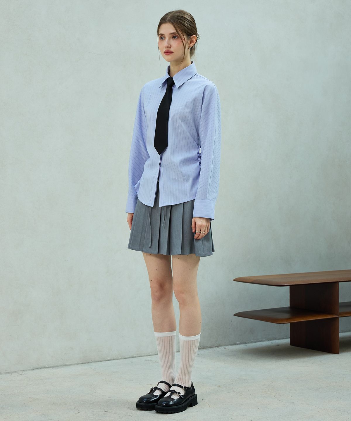 아리킴(ARIKIM) LOWELL SLIM FIT STRIPE SHIRRLING SHIRT / SKY BLUE
