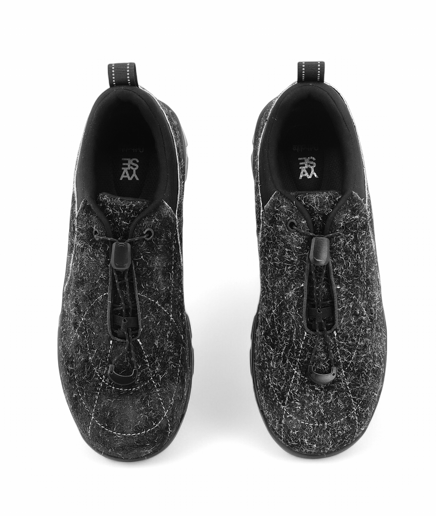 MUSINSA | YASE Forest Pop Hiking Shoes Black