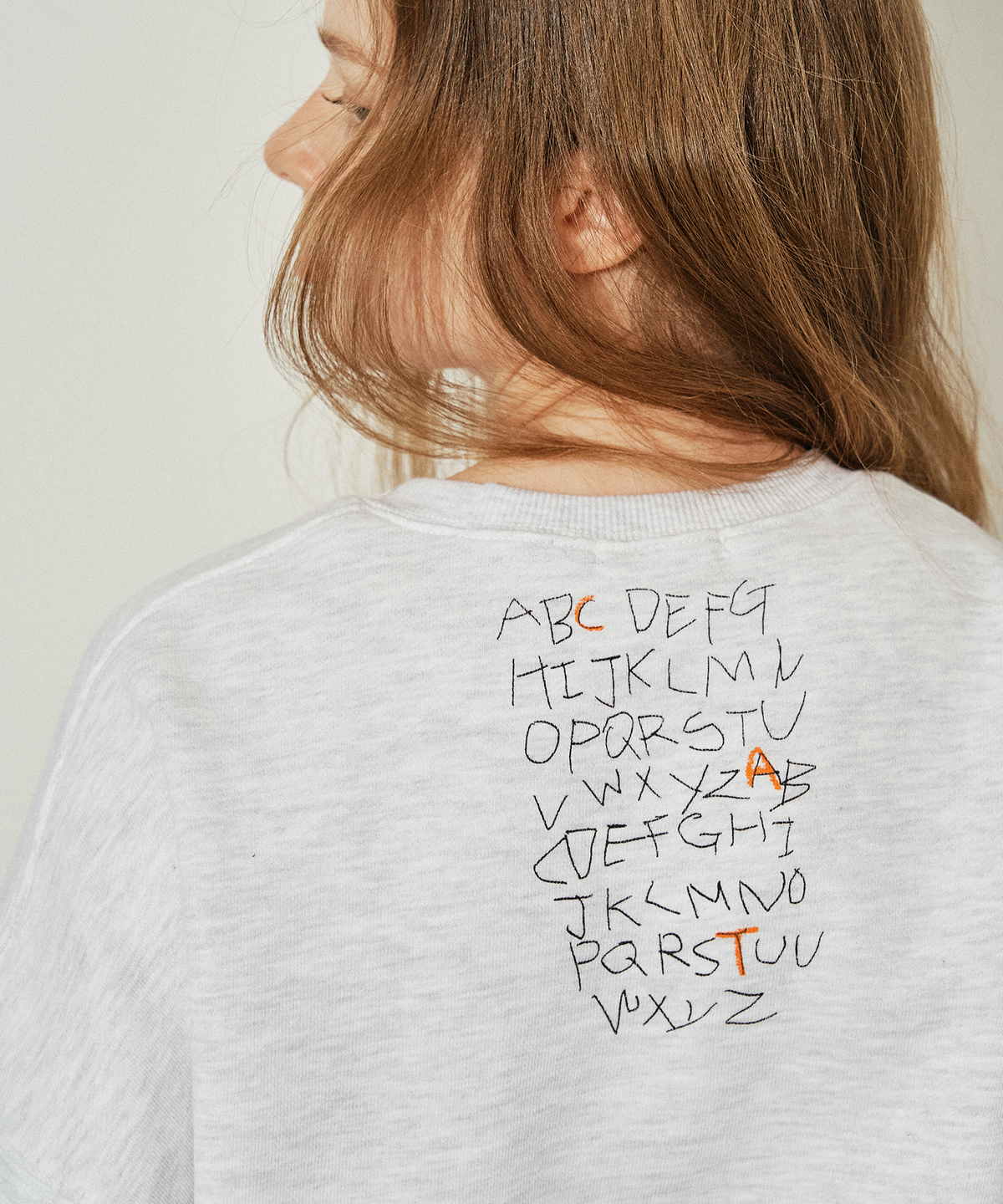 사라나기(SARANAGI) SE057- sweatshirt (white  melange)