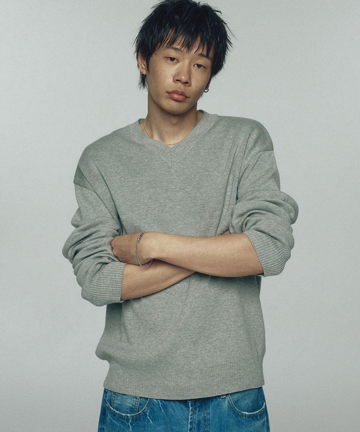 르아르(LEIRE) 퓨어 코튼 브이넥 니트 [그레이]