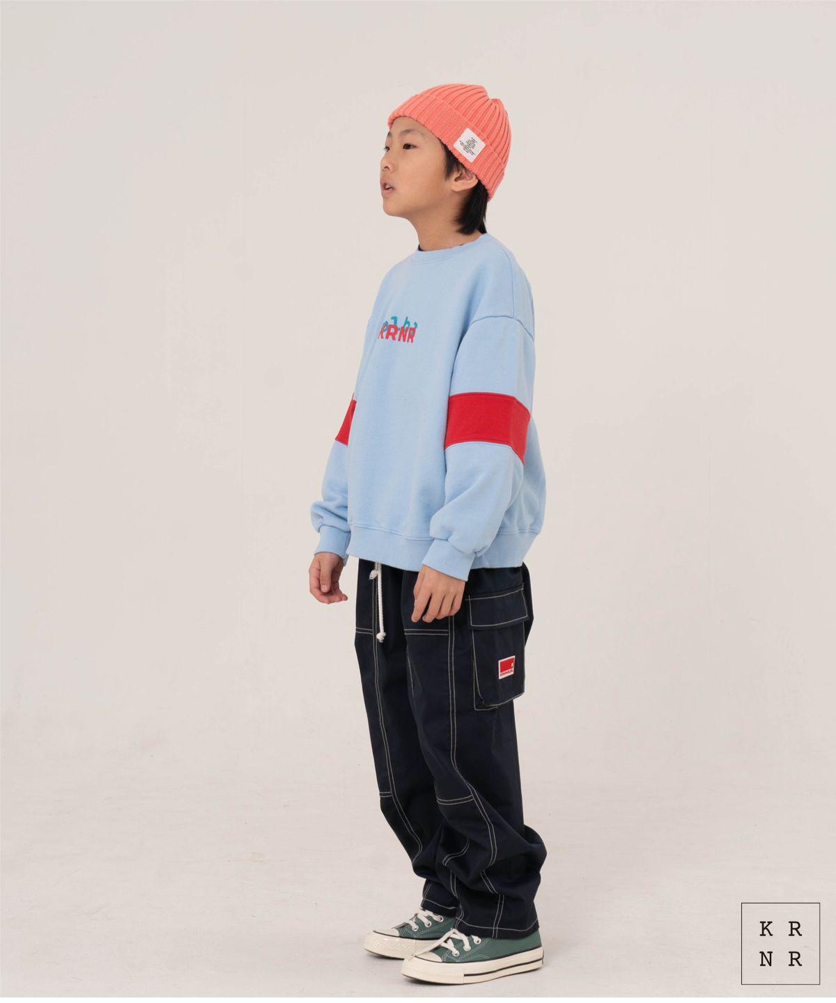 쿠르나르(KRNR) 아트 오버사이즈 슬리브 컬러 블록 맨투맨 라이트블루