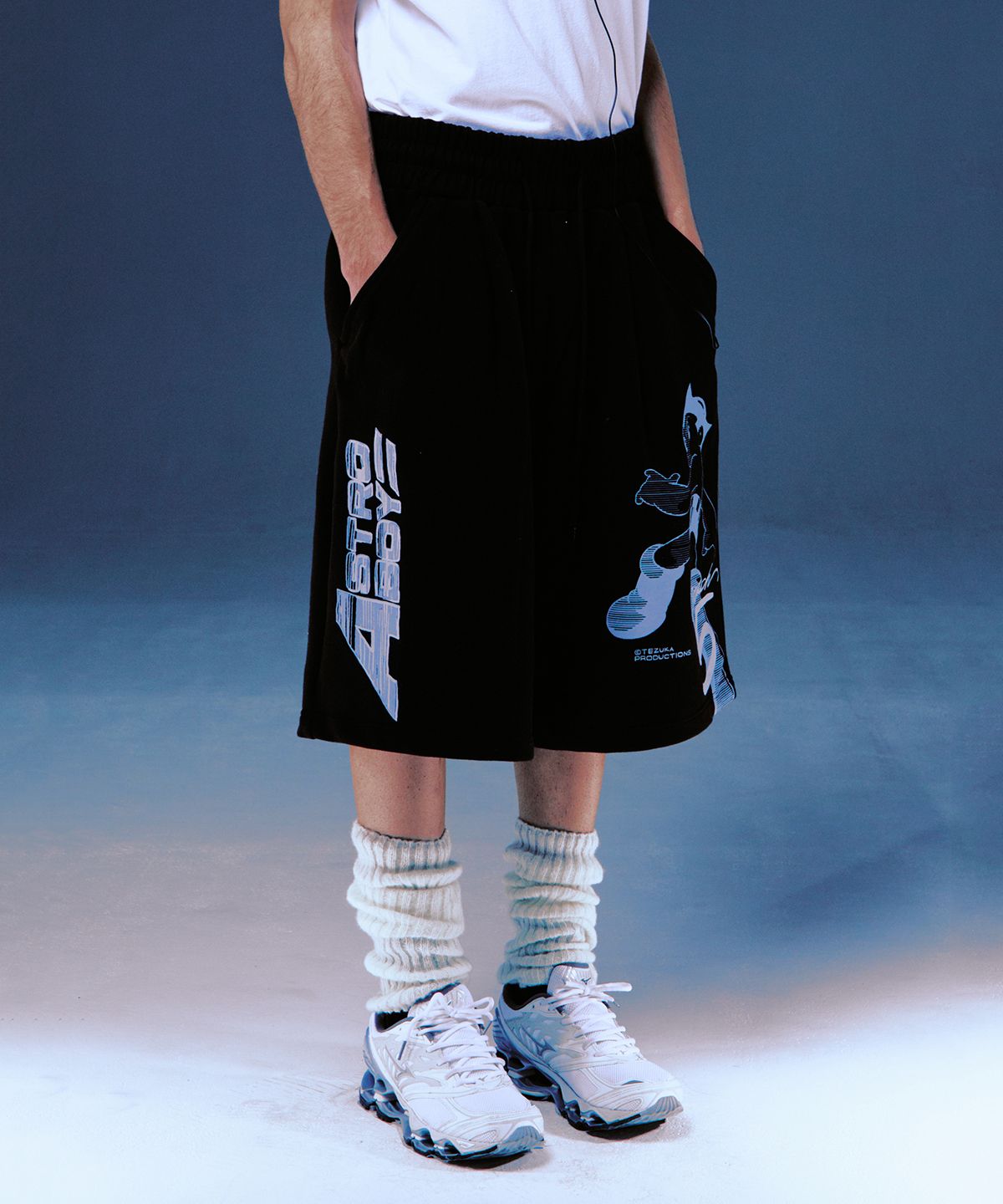 ★MAINBOOTH★[Astro Boy] Mach 5 Sweat Shorts(BLACK)★正規品 MUSINSA | MAINBOOTH [ATOM] Mach 5 Sweat Shorts (Black)