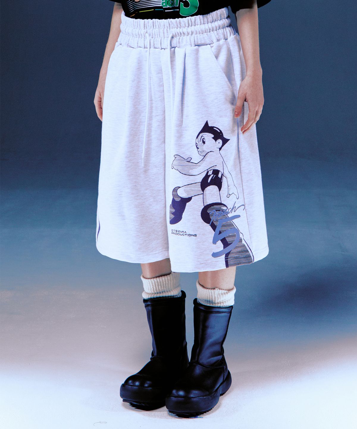★MAINBOOTH★[Astro Boy] Mach 5 Sweat Shorts(BLACK)★正規品 ☆MAINBOOTH☆[Astro Boy] Mach 5 Sweat Shorts(BLACK)☆正規品
