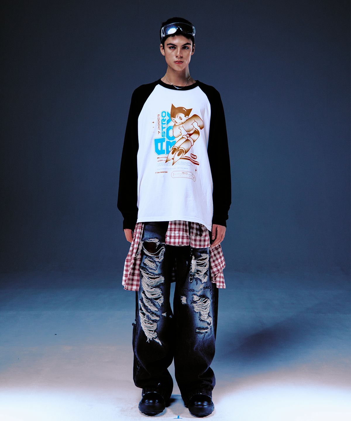 ★MAINBOOTH★Cyberpunk Raglan T-shirt(WHITE)★正規品/送料込 MUSINSA公式 | MAINBOOTH [Atom] Cyberpunk Raglan T-shirt (White)
