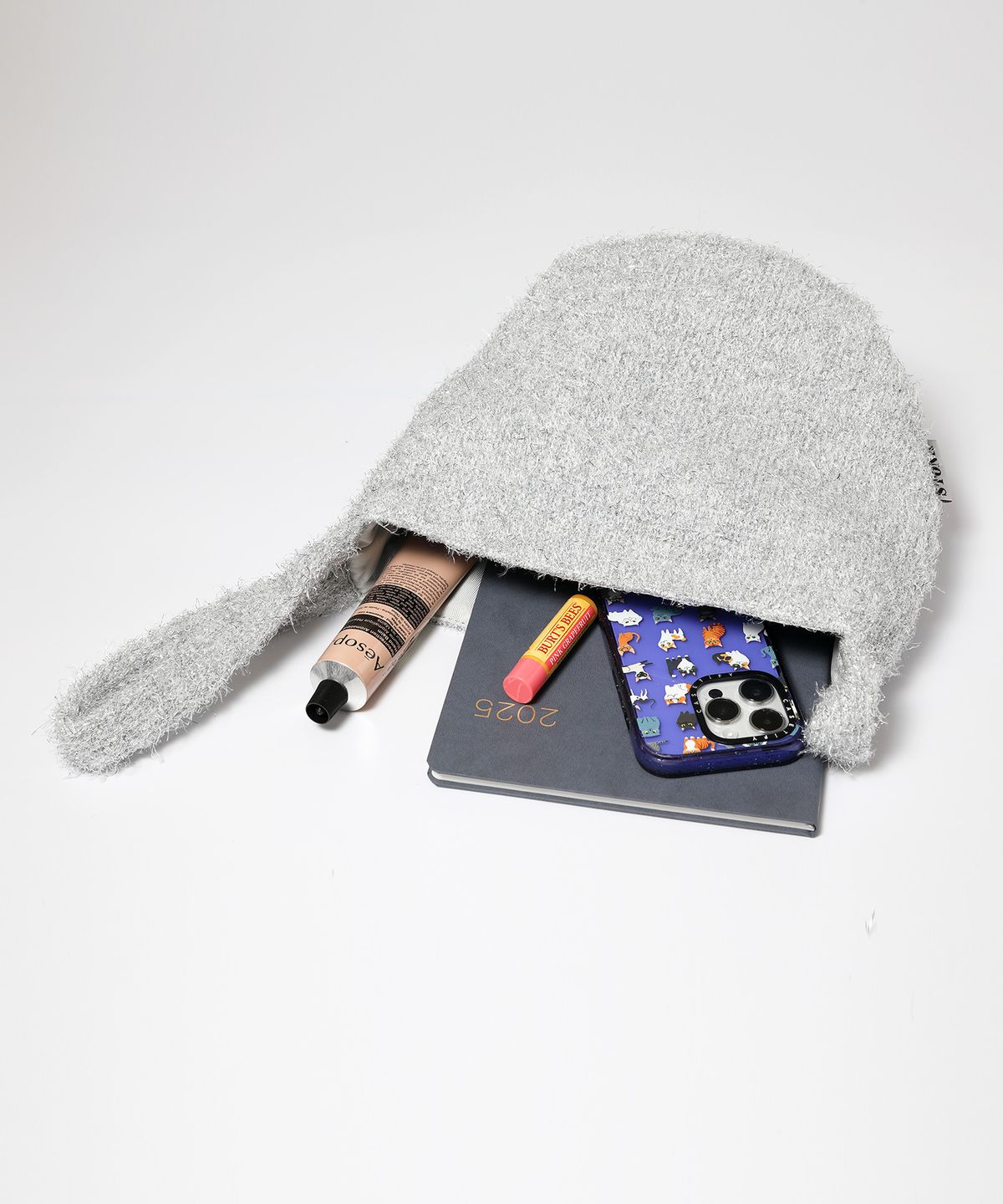 옐로우스톤(YELLOWSTONE) Acrylic Pearl Dumpling Wrist bag - Silver