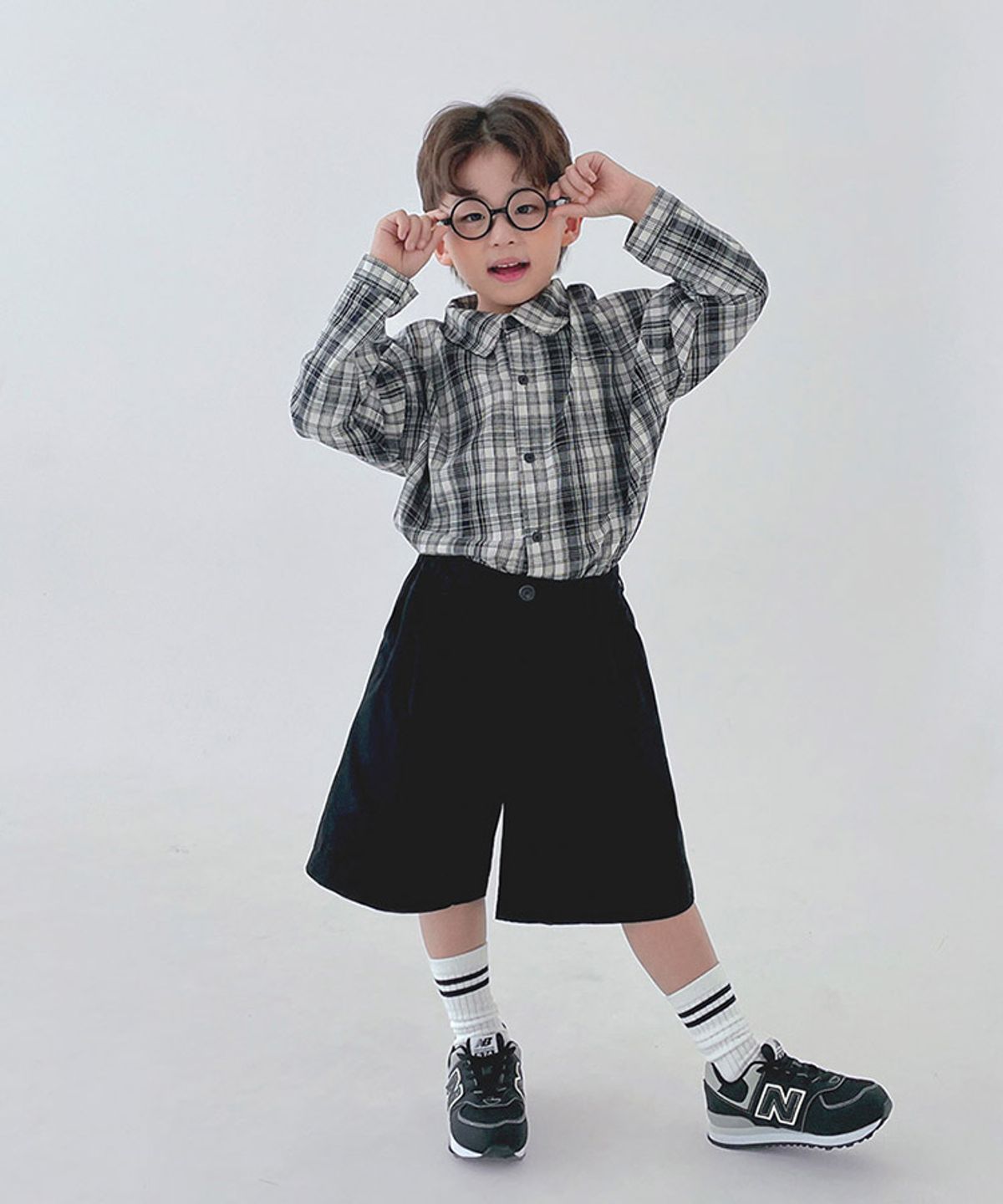 베리클로젯(BERRYCLOSET) 버뮤다 핀턱 하프 팬츠