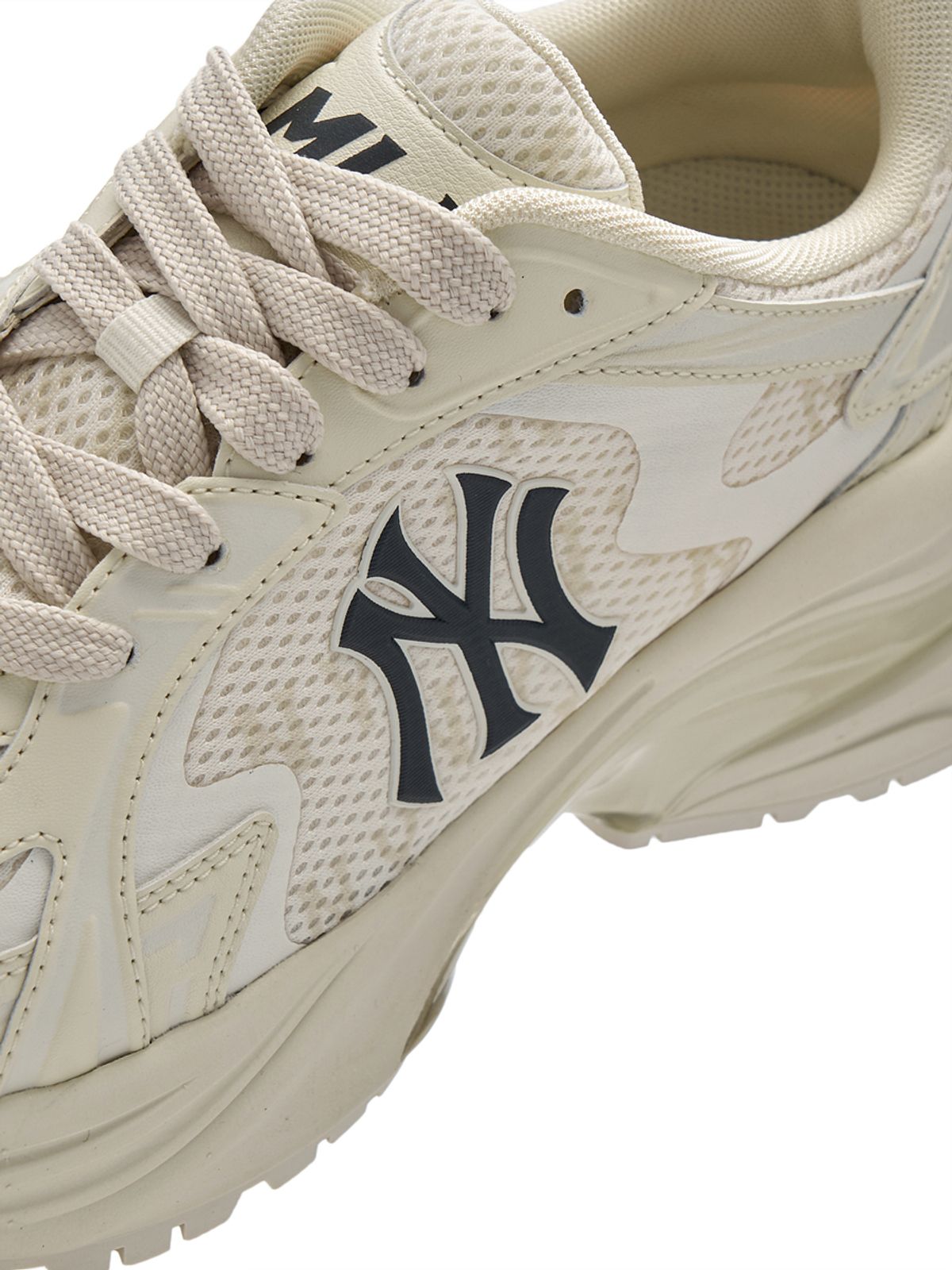 엠엘비(MLB) 커브 러너 모노그램 NY (L.Beige)