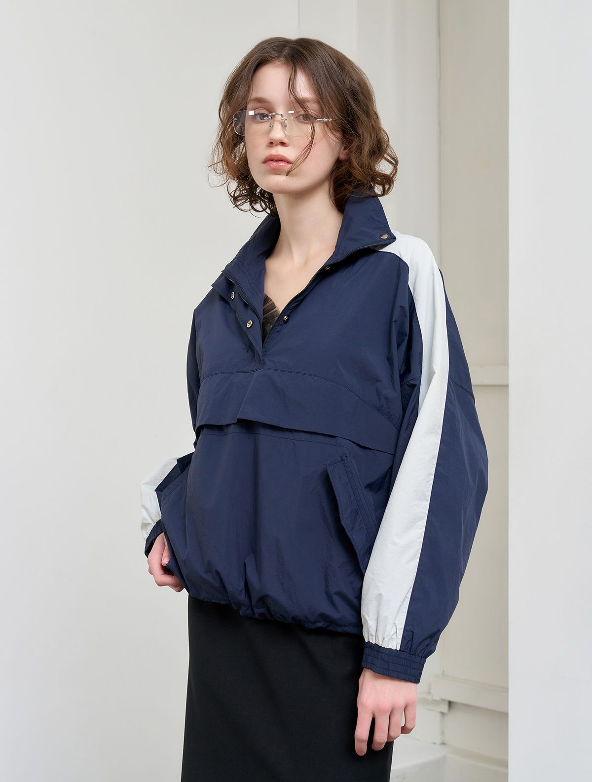 제너럴아이디어(GENERALIDEA) 컴포트핏 나일론 아노락 [NAVY] / WBE1L55540