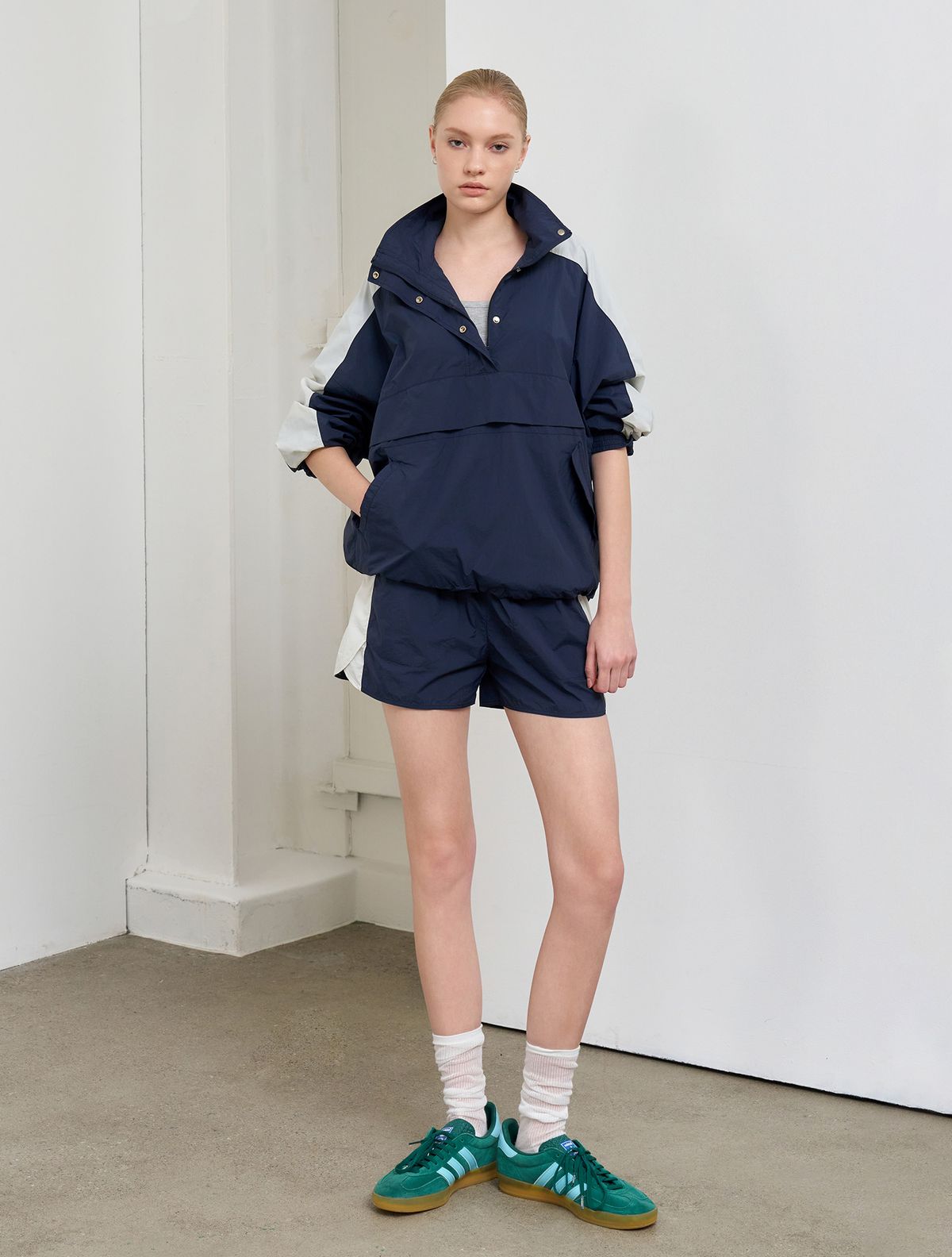 제너럴아이디어(GENERALIDEA) 컴포트핏 나일론 아노락 세트 [NAVY] / WBE1L55540SET
