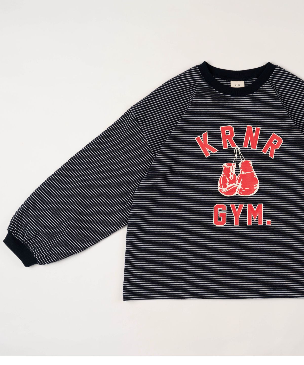 쿠르나르(KRNR) 엔비 박서 스트라이프 와이드핏 긴팔티 네이비
