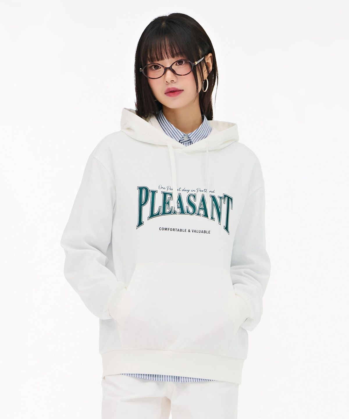 체이스컬트(CHASECULT) 공용 에센셜 로고 후드 티셔츠-화이트