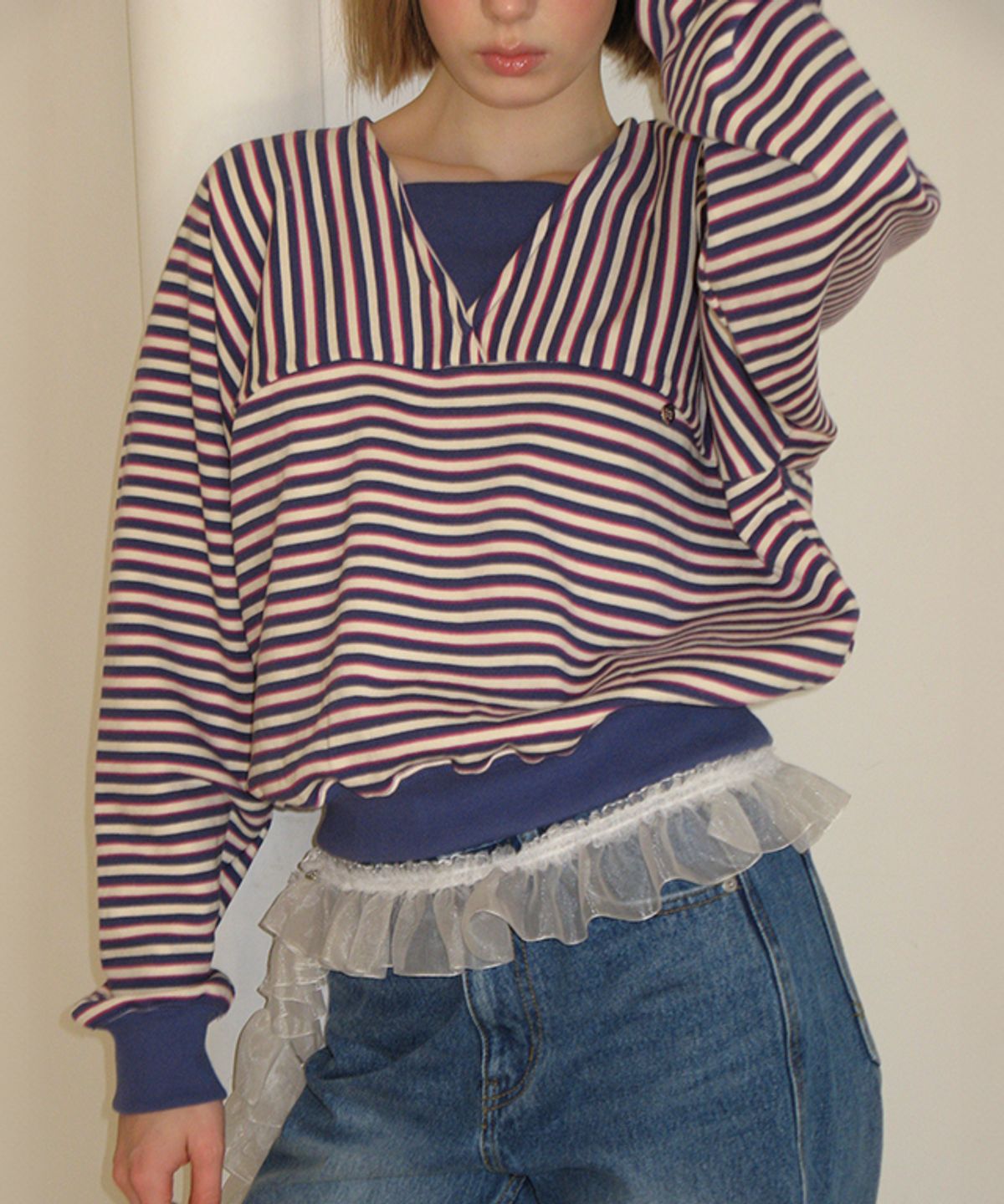 론론(RONRON) PENDANT V NECK STRIPE SWEATSHIRT BLUE