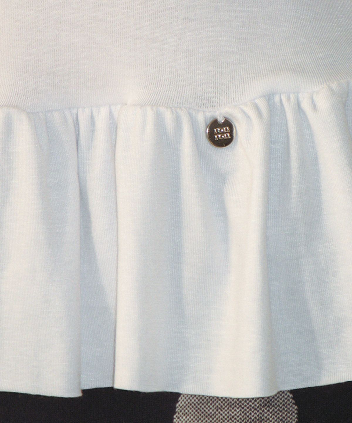 론론(RONRON) PENDANT RUFFLE LAYERED SLIM LONG SLEEVE WHITE