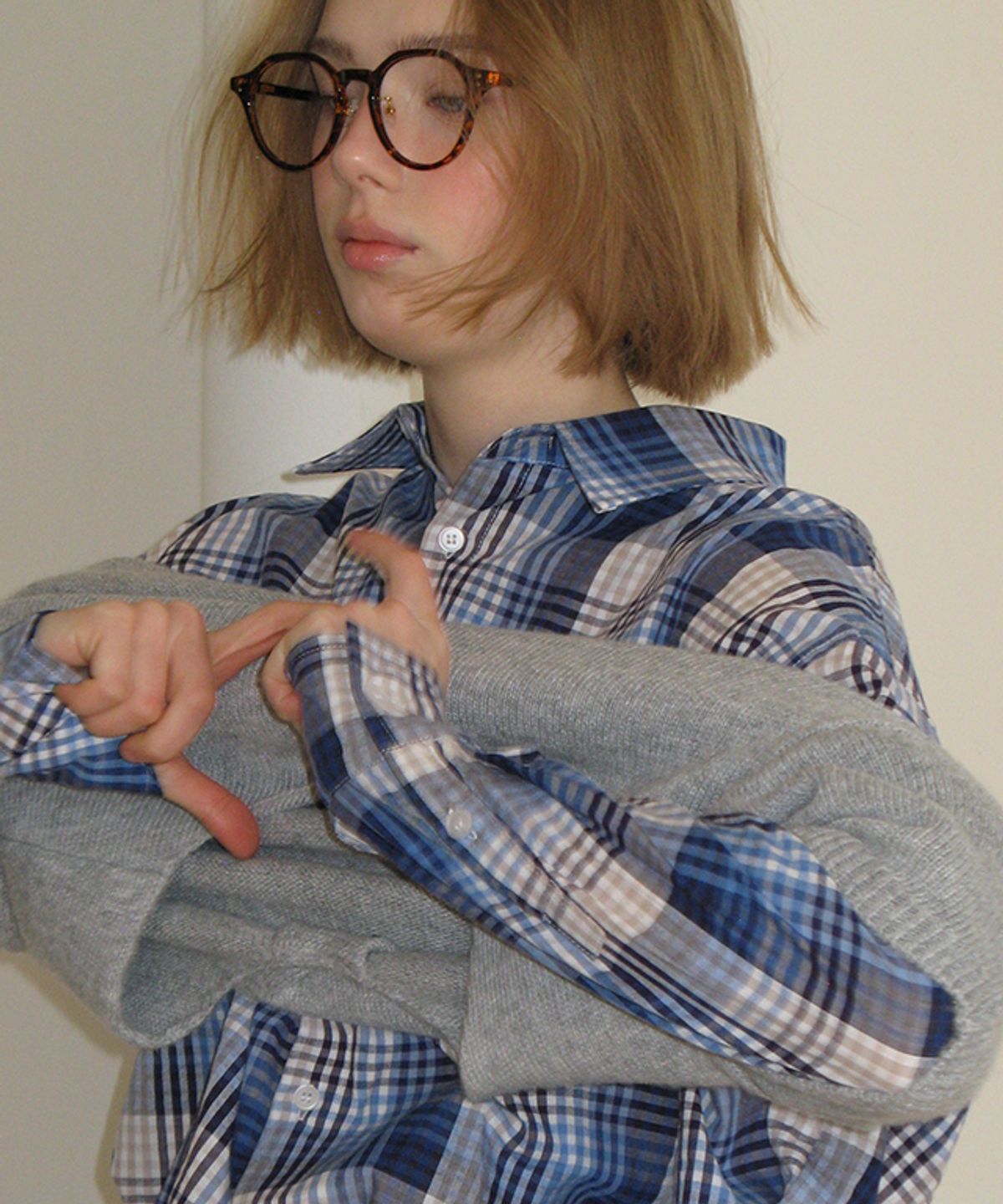 론론(RONRON) KNOT V NECK SHORT SLEEVE KNIT GREY