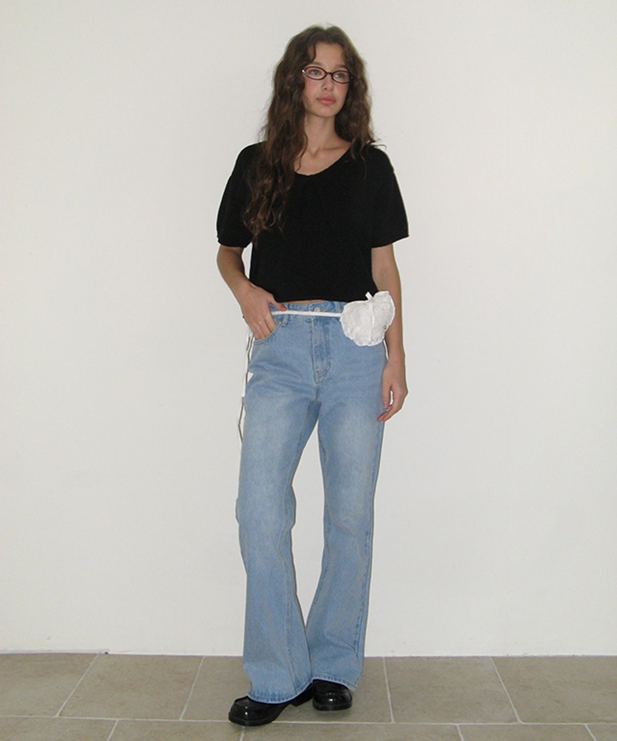 론론(RONRON) KNOT V NECK SHORT SLEEVE KNIT BLACK