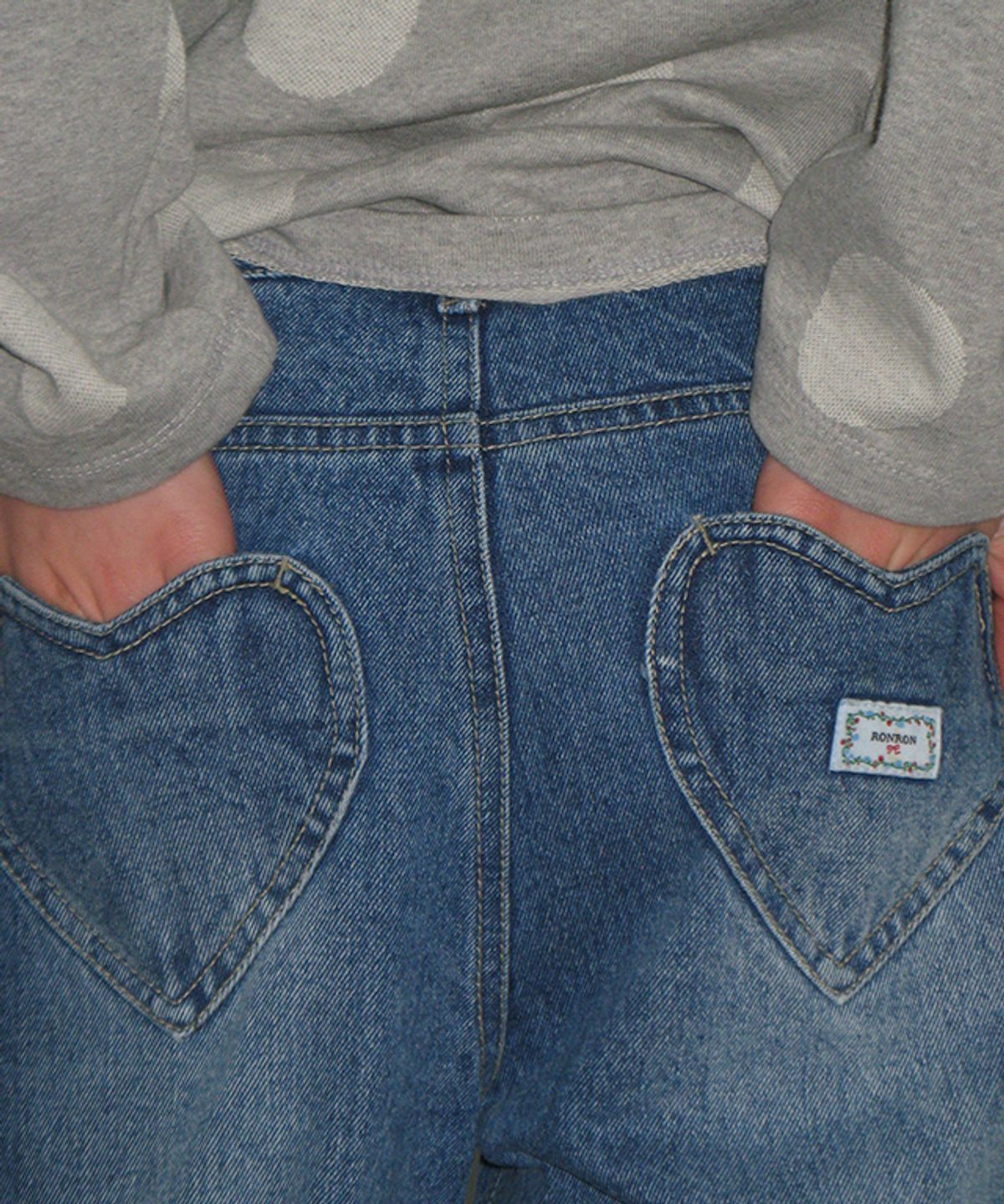 론론(RONRON) BACK HEART STITCH POCKET BOOTSCUT DENIM PANTS MEDIUM BLUE