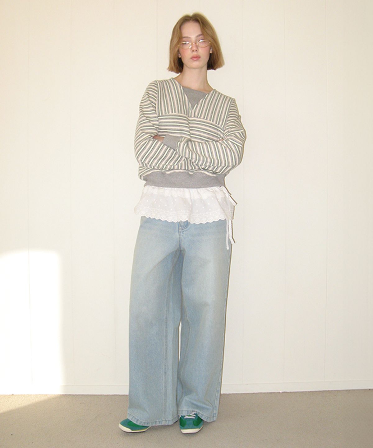 론론(RONRON) BACK HEART STITCH POCKET DENIM PANTS LIGHT BLUE