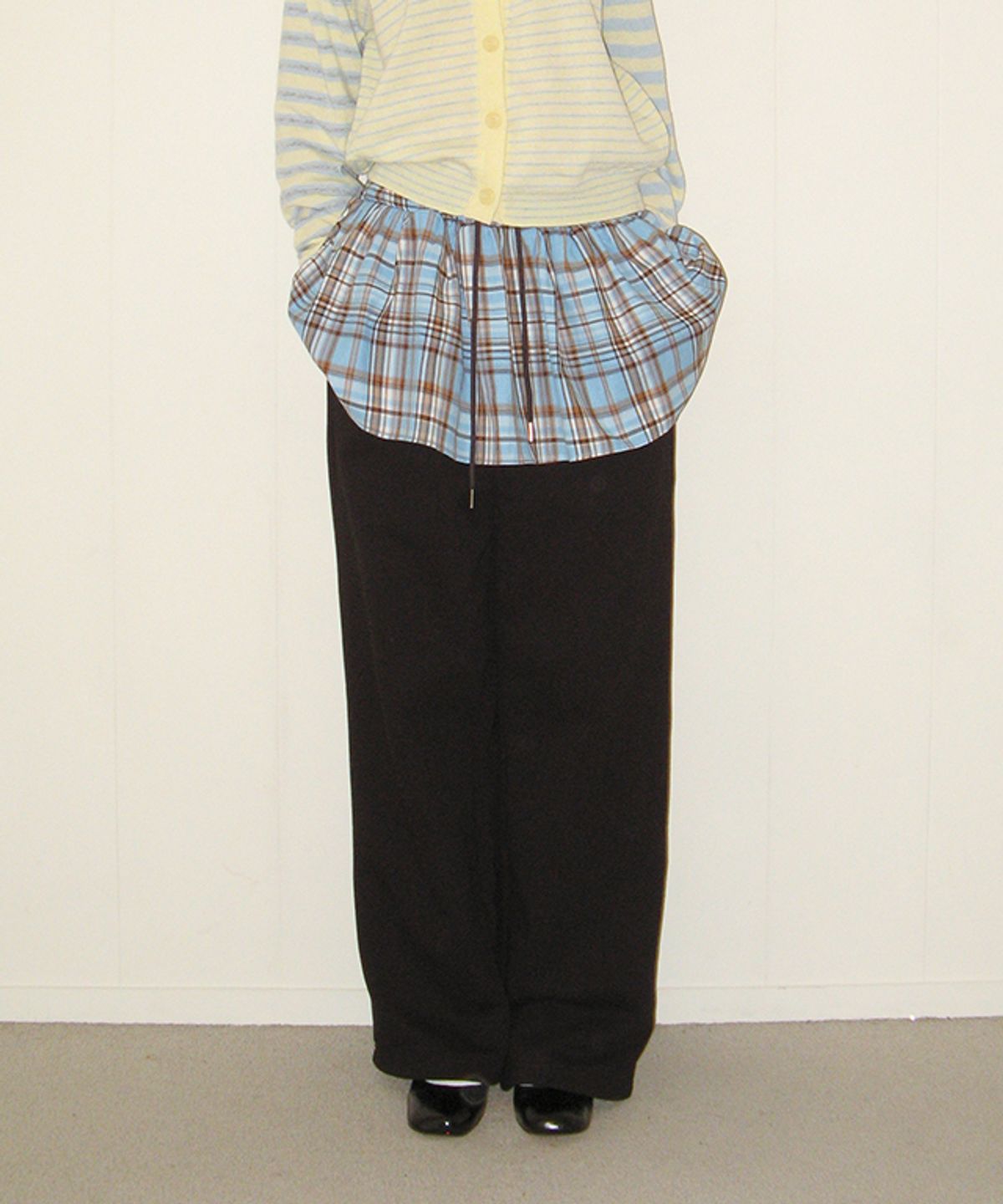 론론(RONRON) LAYERED SKIRT TRAINING PANTS BLACK
