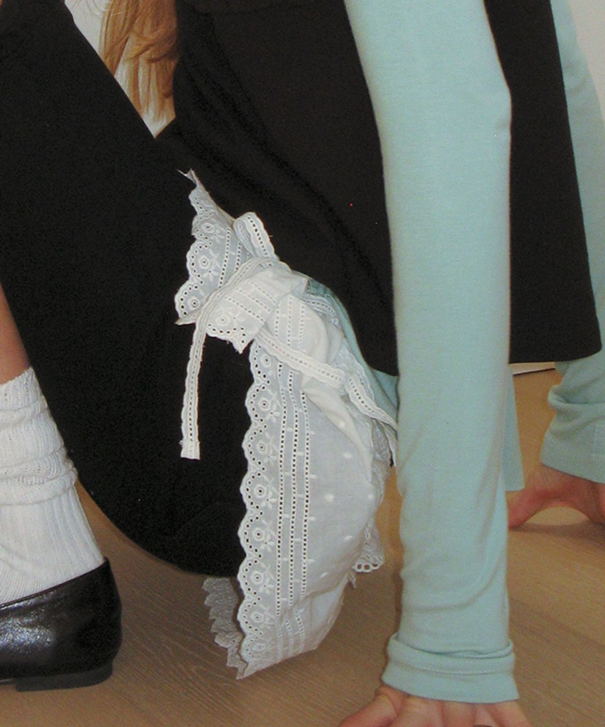 론론(RONRON) LACE LAYERED BELT WHITE