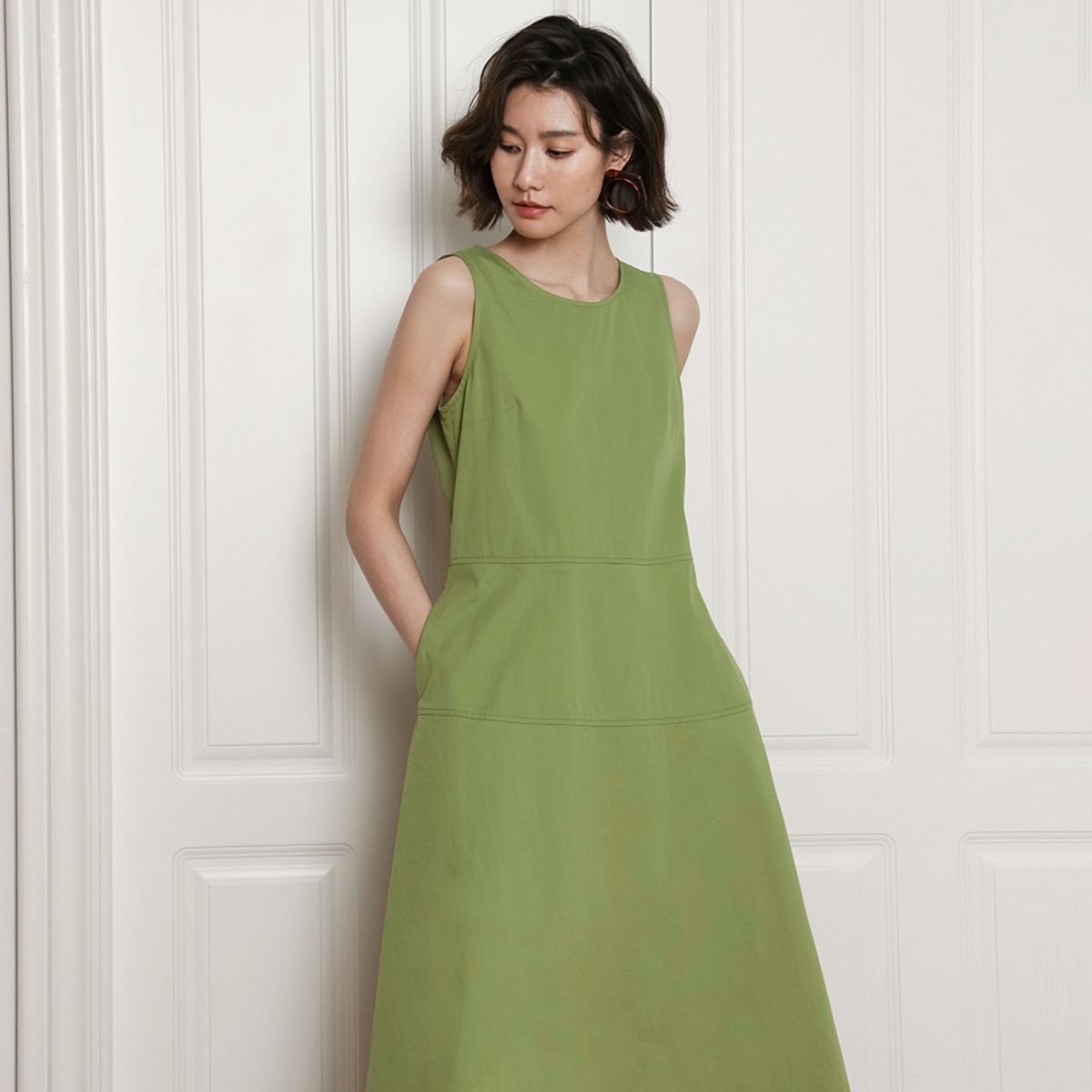 랭썬(LANGSON) LS_French holiday sleeveless dress