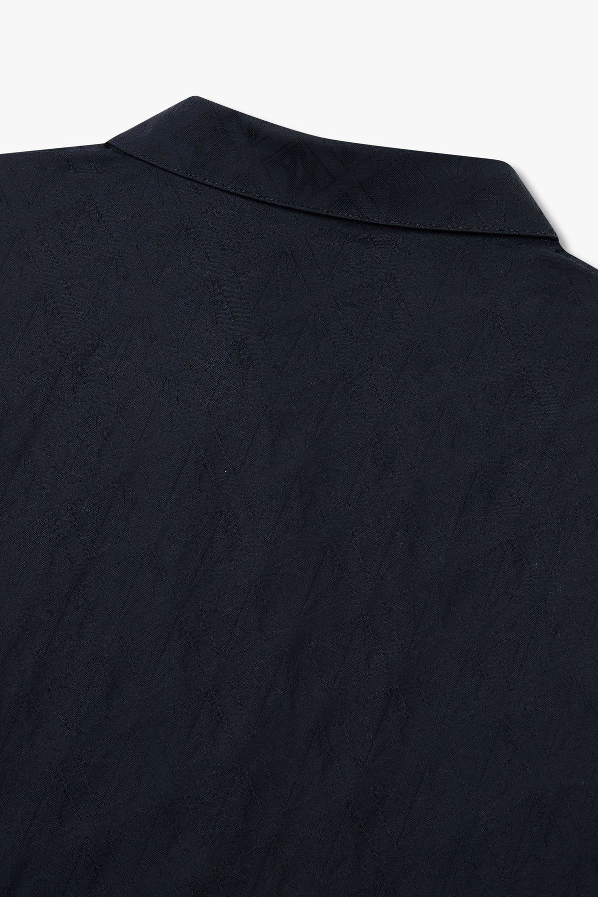 아르마니 익스체인지(ARMANI EXCHANGE) 남성 로고 패턴 코튼 셔츠_블랙 A415120003
