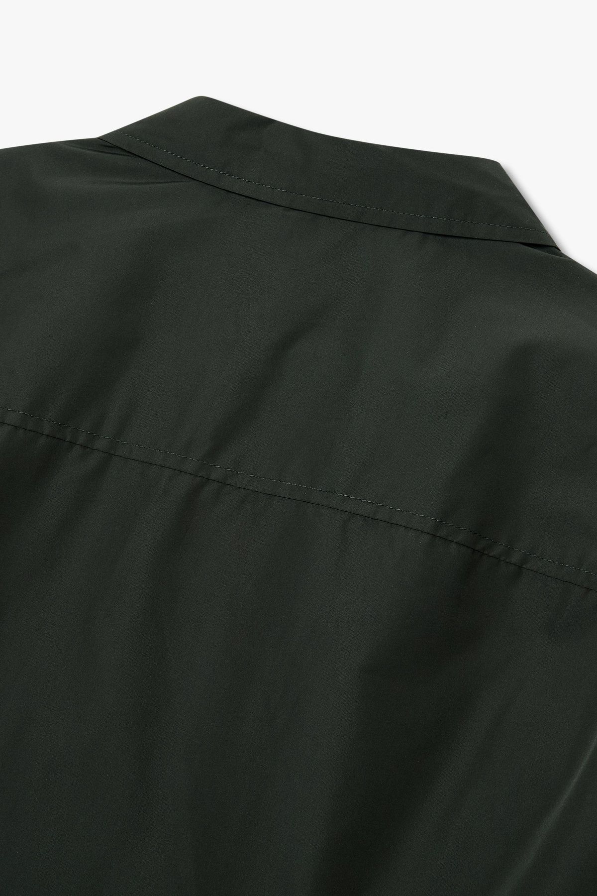 아르마니 익스체인지(ARMANI EXCHANGE) 남성 드로스트링 헴 폴리 셔츠_다크그린 A415120005