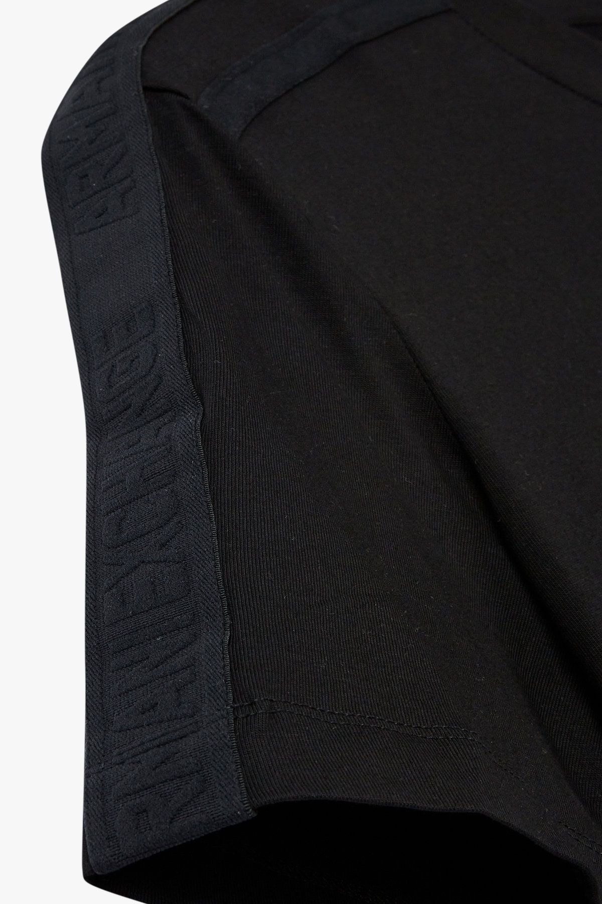 아르마니 익스체인지(ARMANI EXCHANGE) 남성 배색 트림 숏 슬리브 티셔츠_블랙 A415130003