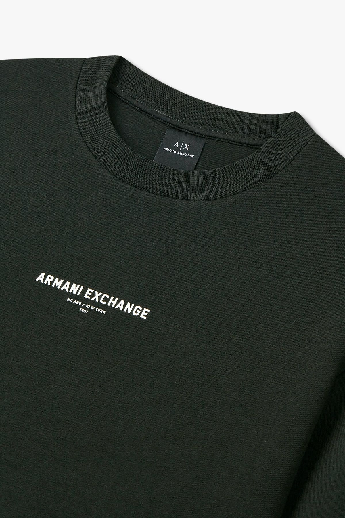 아르마니 익스체인지(ARMANI EXCHANGE) 남성 시보리 디테일 스트레치 티셔츠_다크그린 A415131013