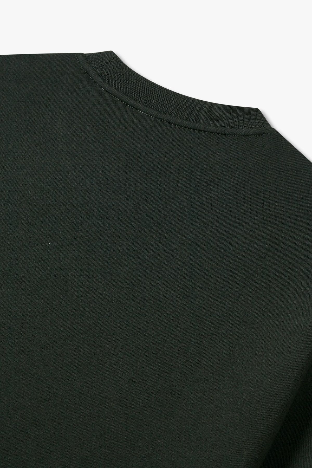 아르마니 익스체인지(ARMANI EXCHANGE) 남성 시보리 디테일 스트레치 티셔츠_다크그린 A415131013