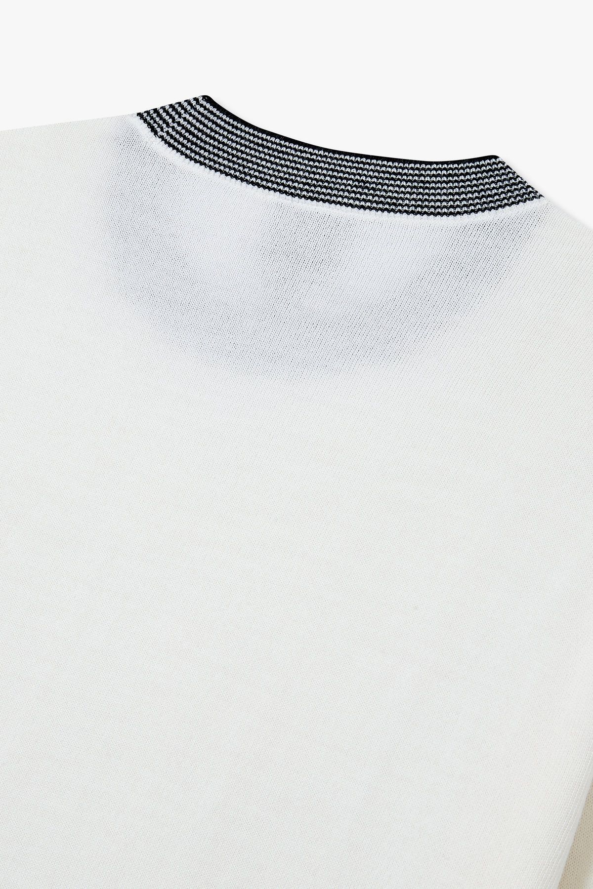 아르마니 익스체인지(ARMANI EXCHANGE) 남성 울 블렌드 롱 슬리브 스웨터_오프 화이트 A415132008