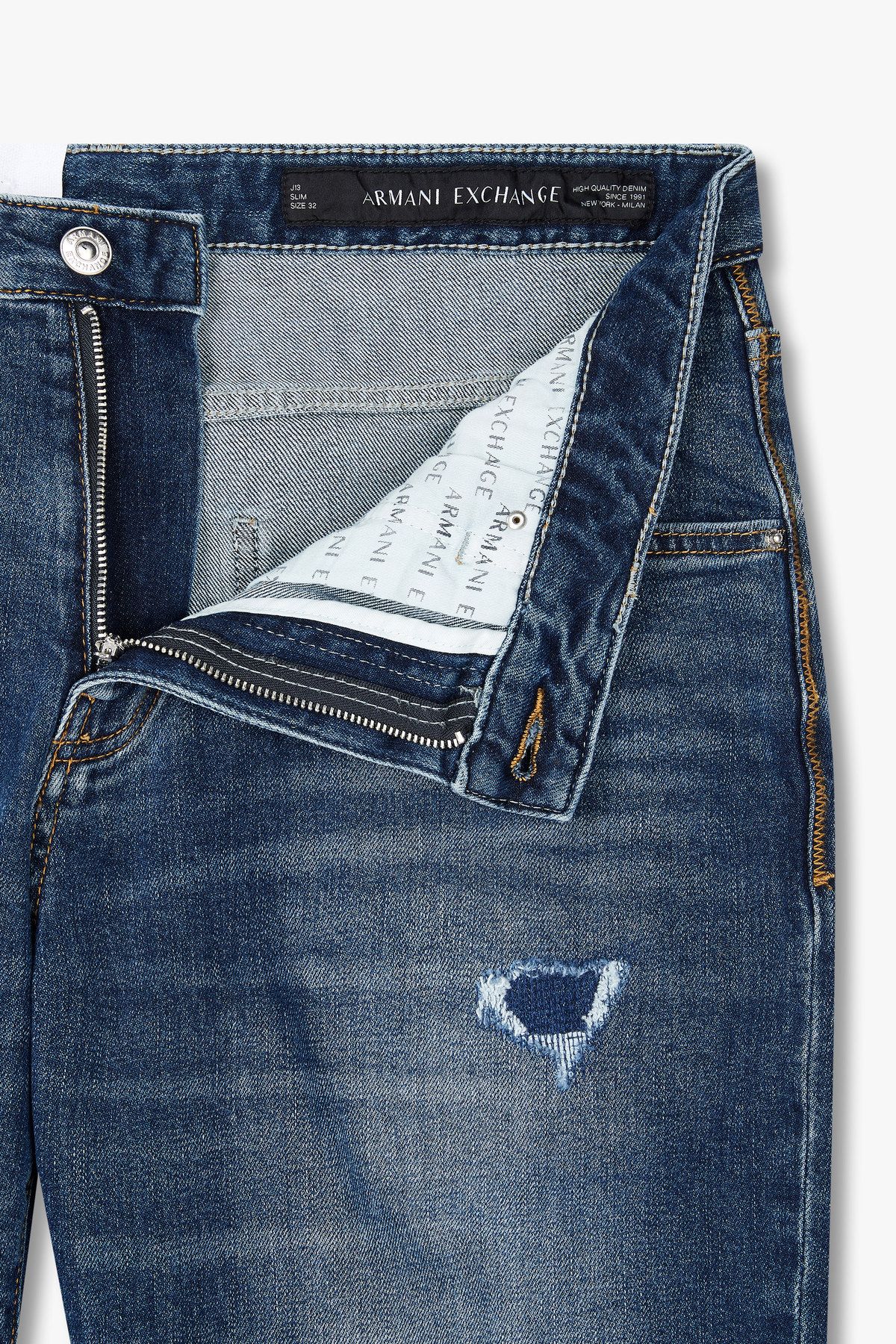 아르마니 익스체인지(ARMANI EXCHANGE) 남성 디스트로이드 슬림 핏 데님 팬츠_블루 A415140002