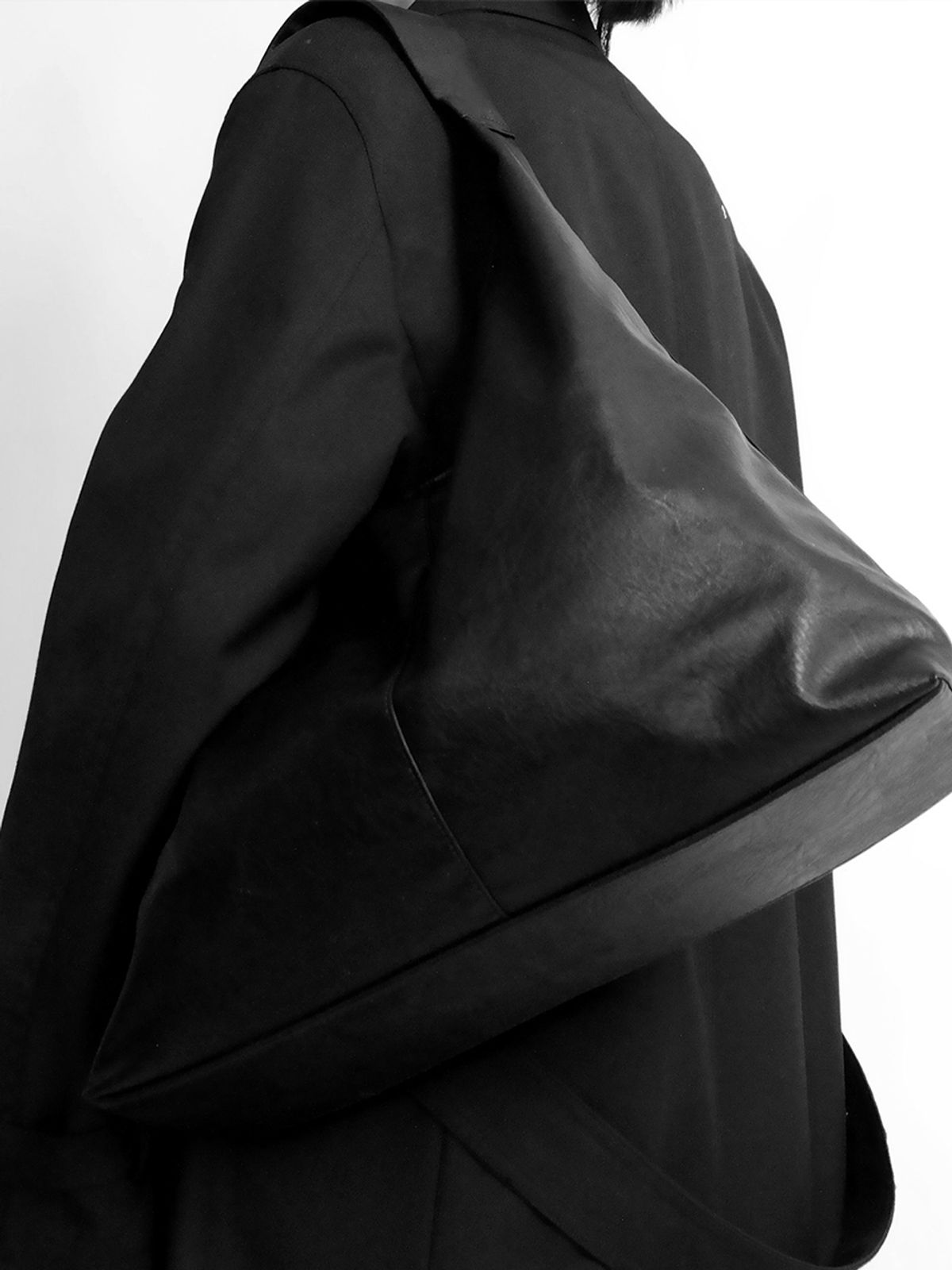 밋맷밋(MEETMETMEET) figure black