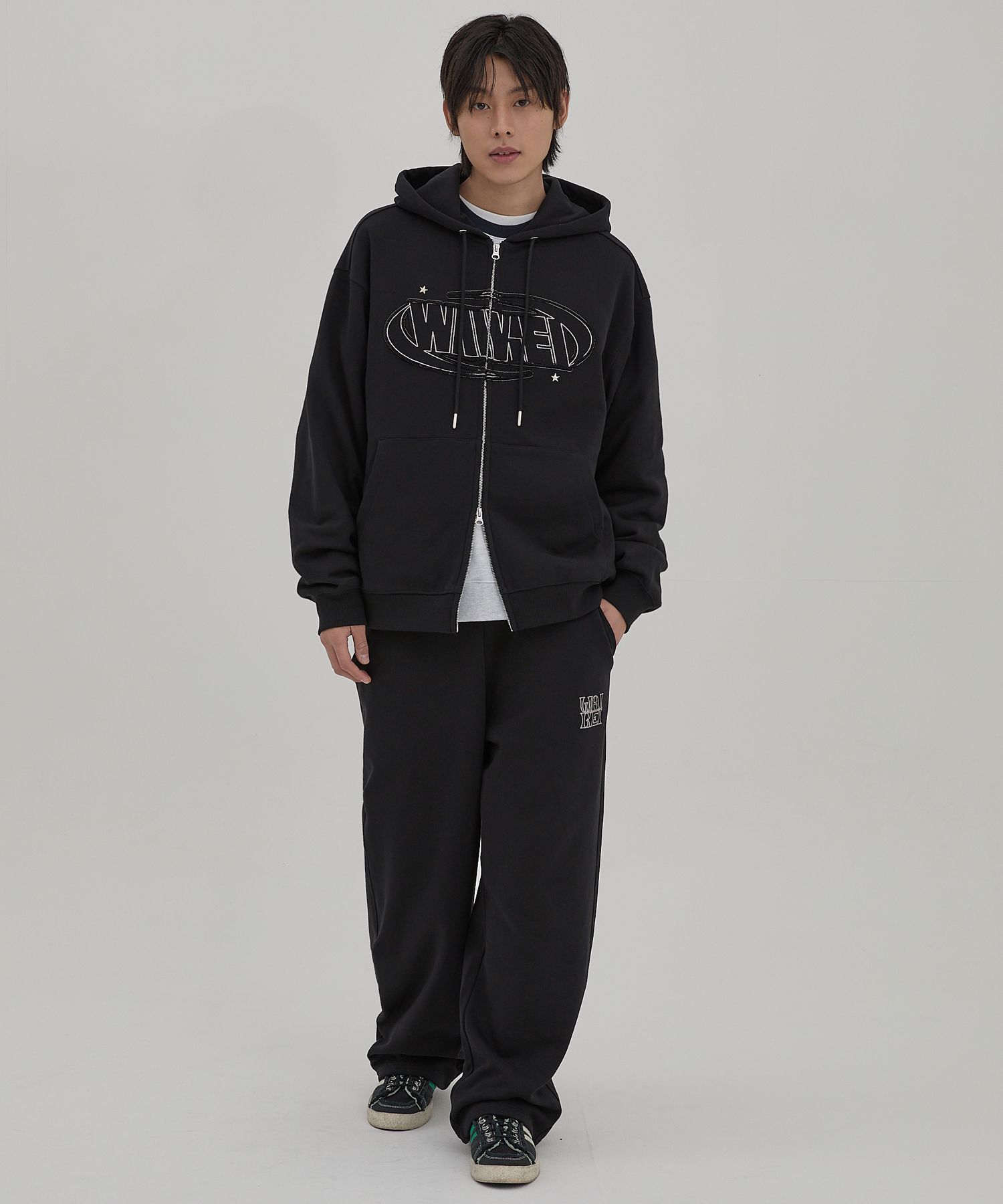 MUSINSA | WAI KEI Logo Applique Hooded Zip-Up Black