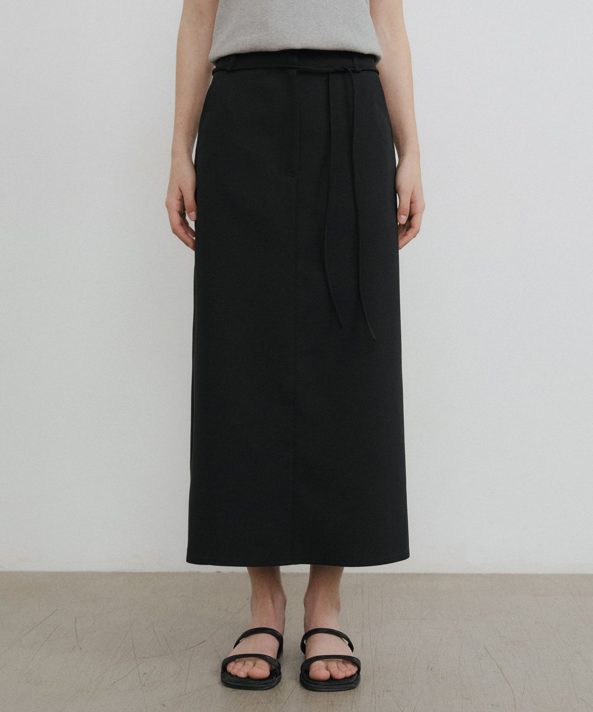 유라고(URAGO) H-line string long skirt