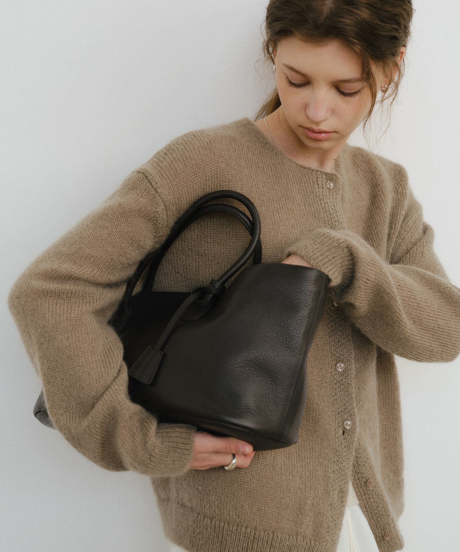 MUSINSA | URAGO Wide boat bag