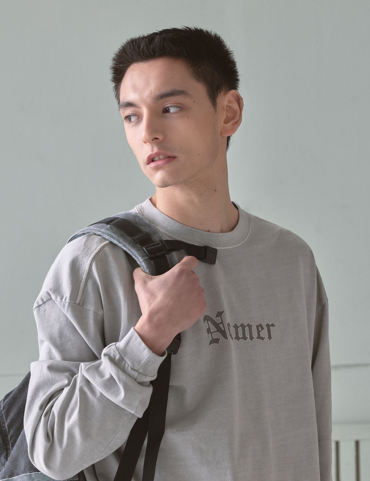 네이머클로딩(NAMERCLOTHING) OLD ENGLISH L/S T-SHIRT LIGHT GRAY