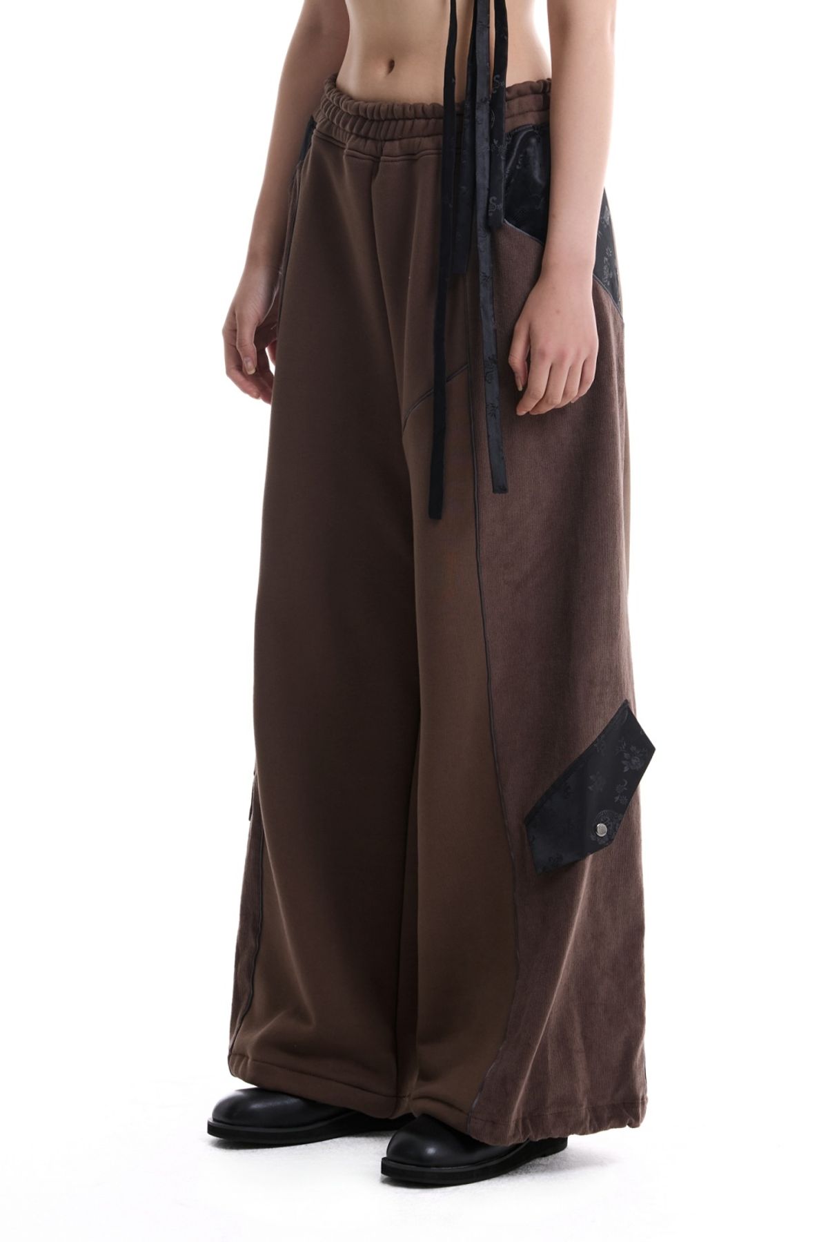 칠 하나 투 구육(71TO96) Corduroy Mixed Hanbok Sweat Pants (Brown)