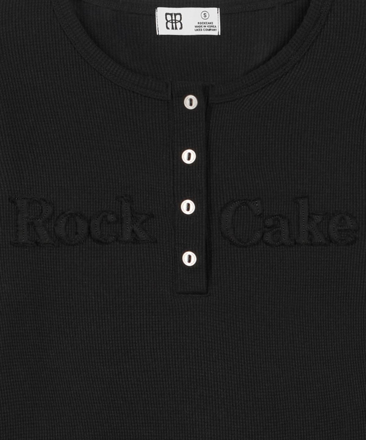 락케이크(ROCKCAKE) Applique Logo Button Top - Black