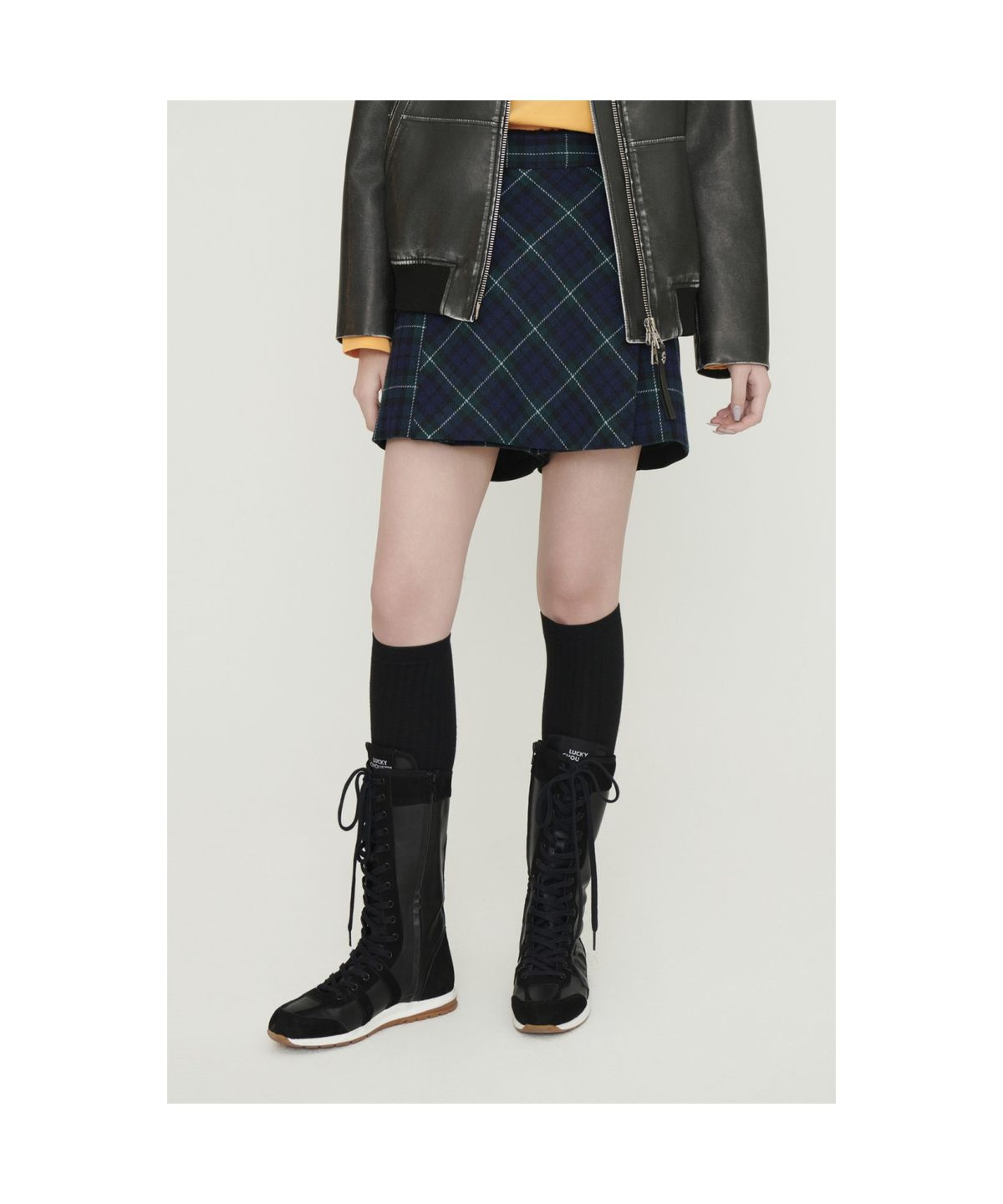 럭키슈에뜨(LUCKY CHOUETTE) Vintage Fake Leather Blue Bell Jumper(light black) LFUAS25220BKL