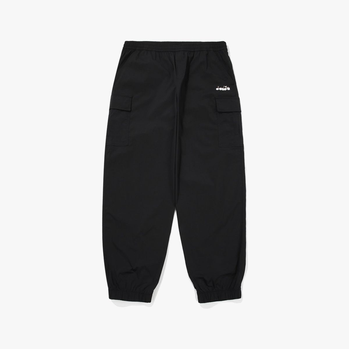 디아도라(diadora) 쿨웨이브 카고 조거 팬츠 BLACK